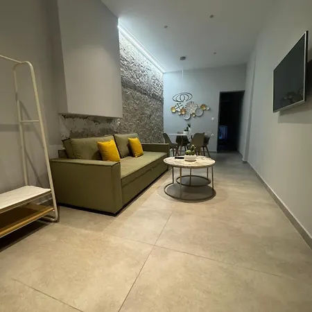 Karamelas Apartment *