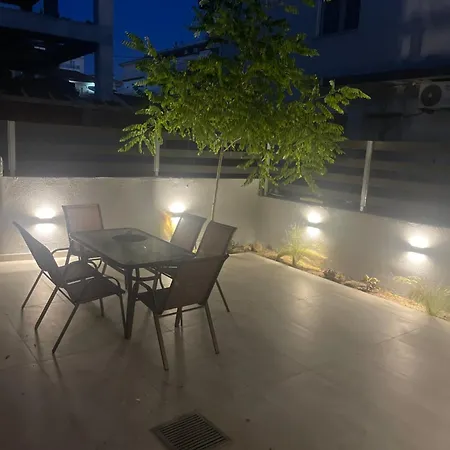 Karamelas Apartment Nea Kallikrateia